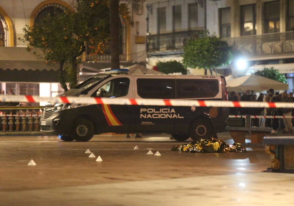 Moreno condena «enérgicamente» el «crimen» en Algeciras donde ha fallecido apuñalado el sacristán de una iglesia