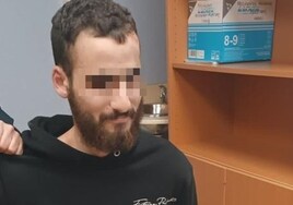 Yassine Kanjaa, el presunto yihadista de Algeciras, estaba rezando cuando se le detuvo y luego sonrió