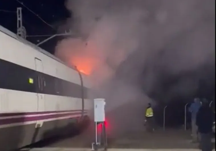 Recibe el alta un herido con quemaduras en el incendio del tren Barcelona-Cádiz