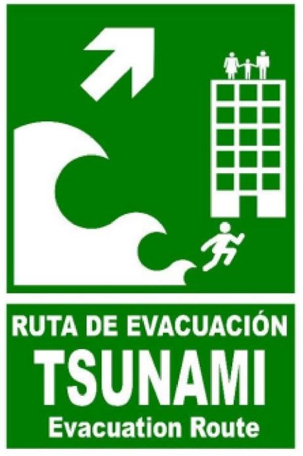 Imágenes: las señales de evacuación en caso de tsunami en Cádiz