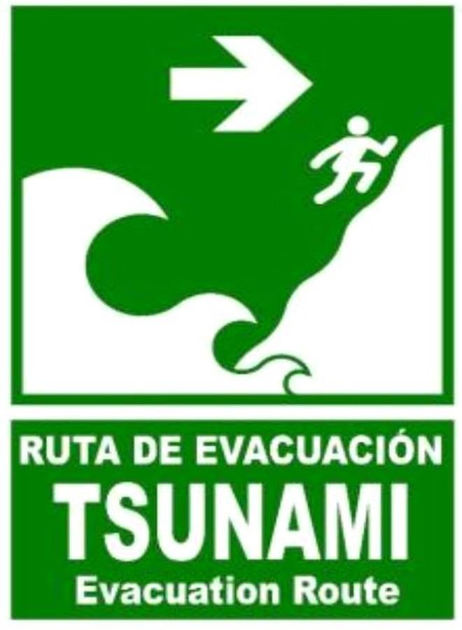 Imágenes: las señales de evacuación en caso de tsunami en Cádiz