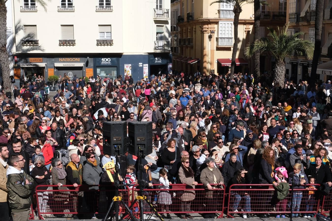 Fotos: Largas colas en la Catedral en la Gran Empanada Popular