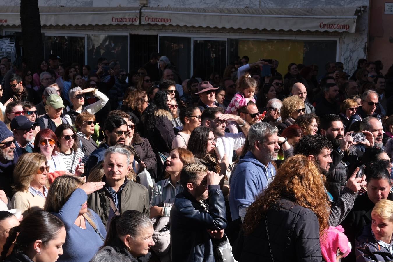 Fotos: Largas colas en la Catedral en la Gran Empanada Popular