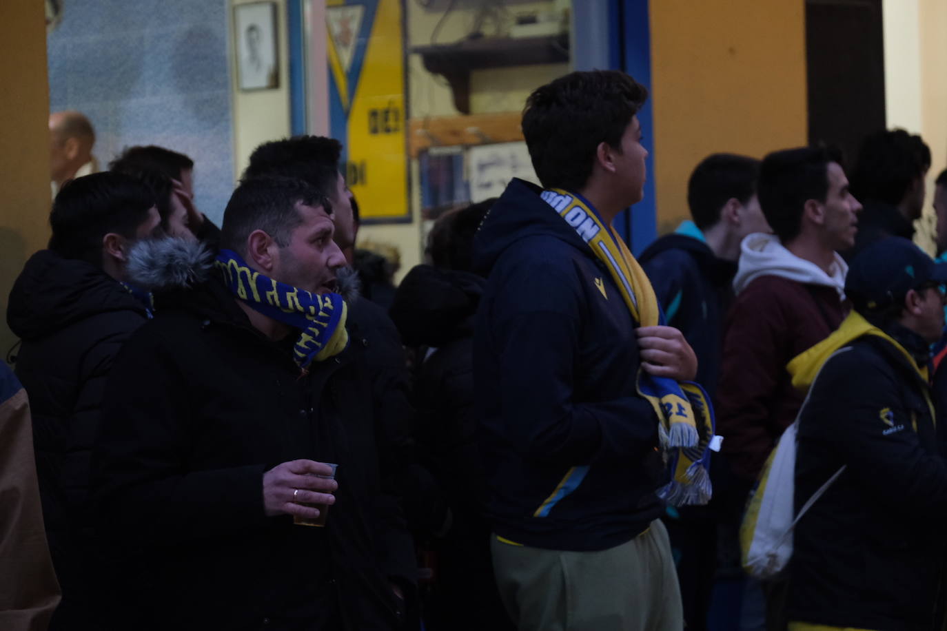 Fotos: Búscate en la previa del partido