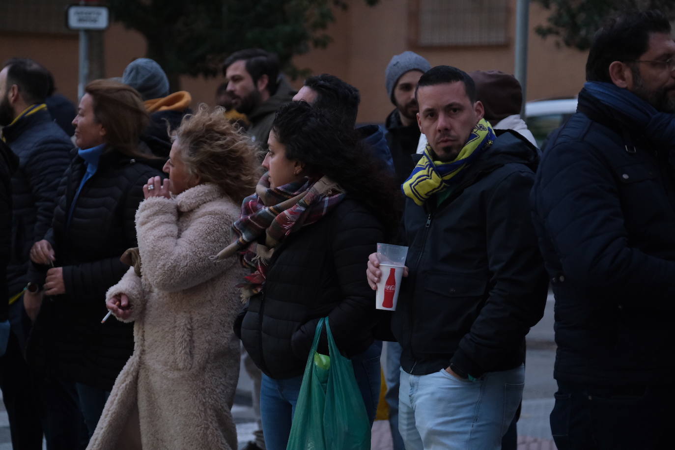 Fotos: Búscate en la previa del partido