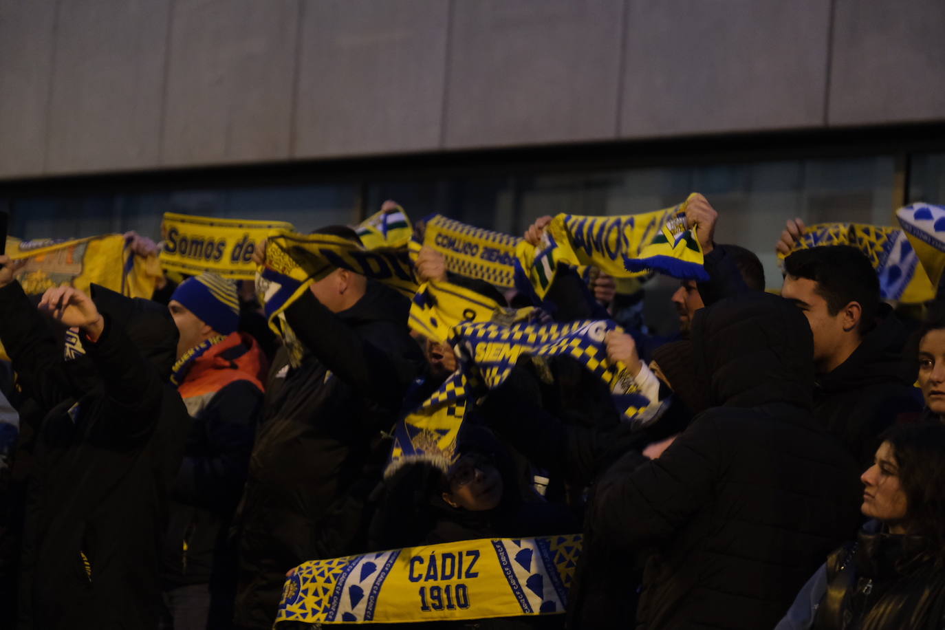 Fotos: Búscate en la previa del partido