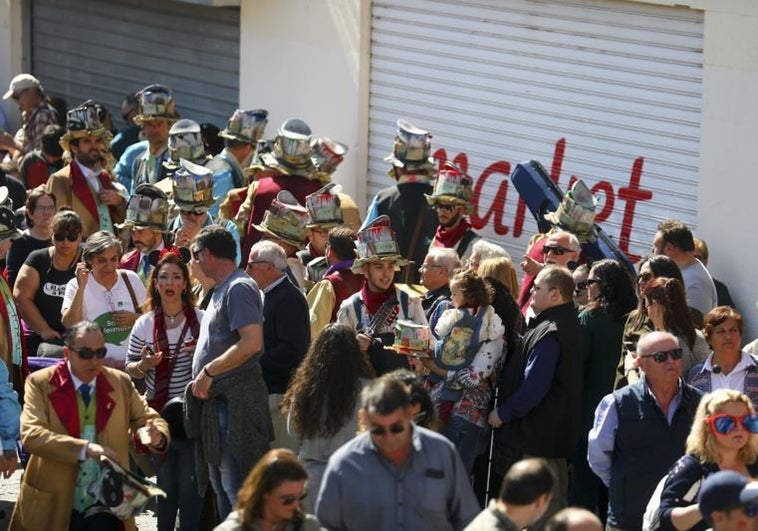 Dispositivo de tráfico y seguridad en Cádiz durante el Carnaval: Policía y la Guardia Civil refuerzan su intervención con más de 400 efectivos al día