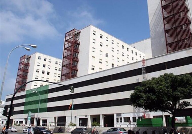 El hospital Puerta del Mar de Cádiz, libre de coronavirus