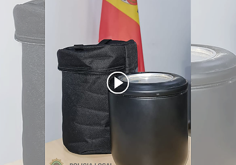 La urna que apareció en Chipiona hace meses, y que nadie ha reclamado, reposa ya en el Santuario de la Virgen de Regla