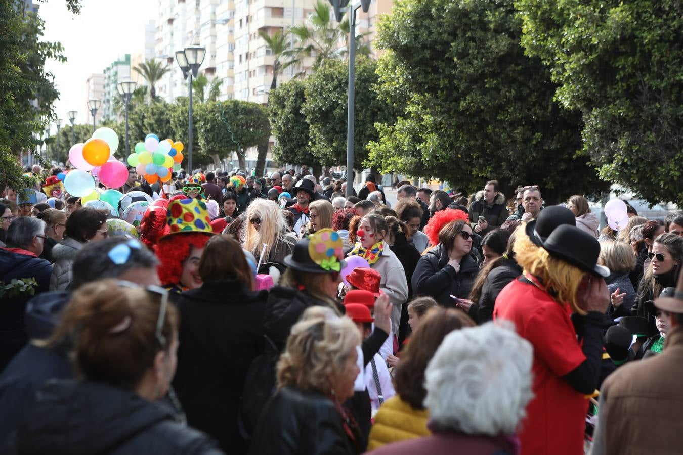 Las imágenes del &#039;Circo de emociones&#039; del Carnaval en el colegio Tierno Galván de Cádiz