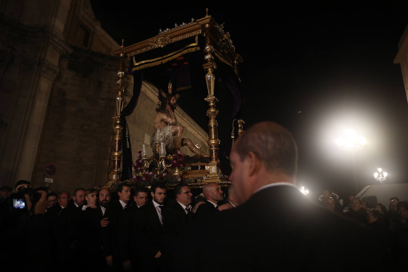 Fotos: Así ha sido el Vía Crucis Oficial de Cádiz