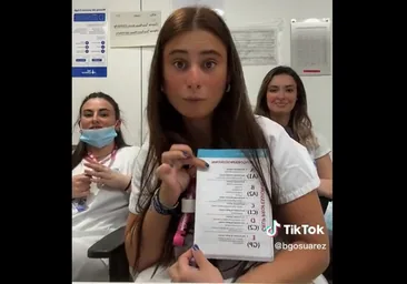TikTok le suspende la cuenta a la enfermera de Cádiz del Vall D'Hebron tras el polémico vídeo criticando al C1 de catalán