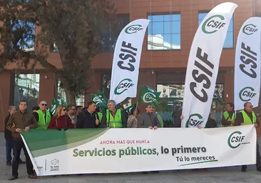 CSIF se moviliza en Cádiz por el Día del Empleado Público y denuncia la pérdida de casi 3.000 efectivos del sector público en un año