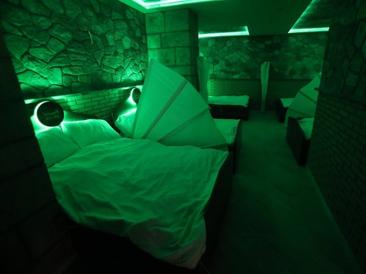 Así es el nuevo Spa de Cerveza del hotel Cádiz Bahía, el Beer Spa más grande de España