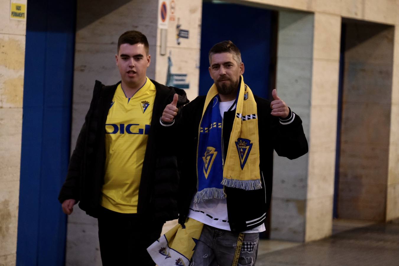 Búscate en la galería: ambiente en el partido Cádiz - Getafe