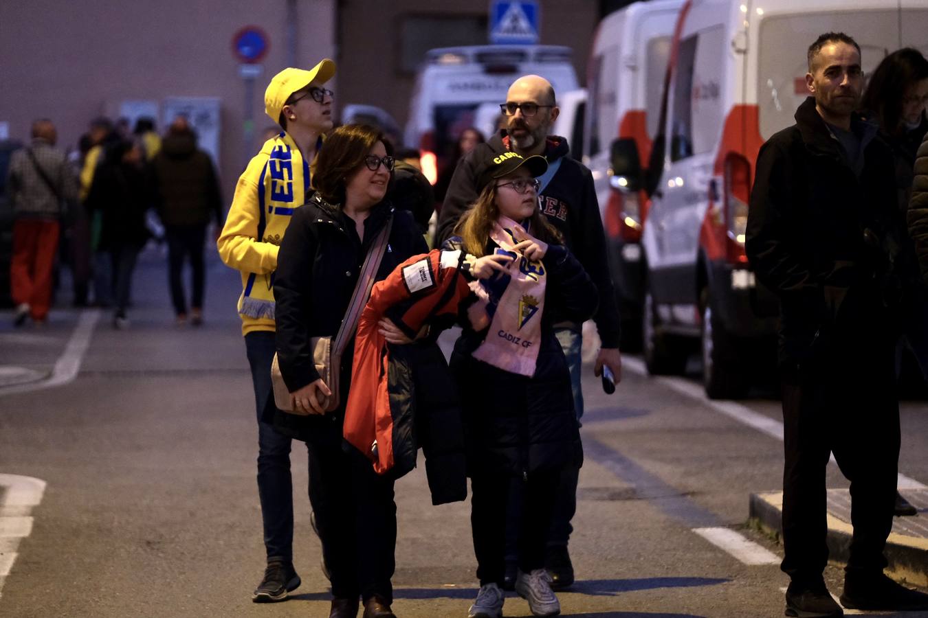 Búscate en la galería: ambiente en el partido Cádiz - Getafe