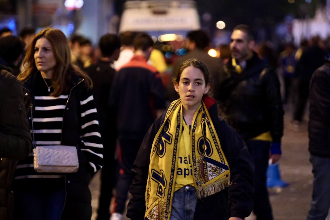 Búscate en la galería: ambiente en el partido Cádiz - Getafe