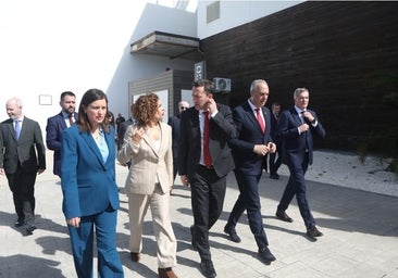 En imágenes: Visita de la ministra de Hacienda a la planta de Navantia en San Fernando