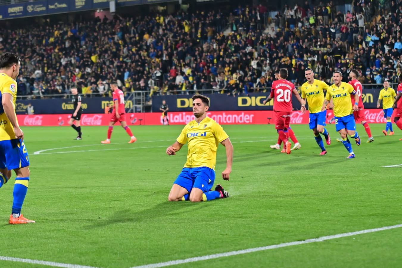 Fotos: Partido Cádiz - Getafe en el antiguo estadio Carranza