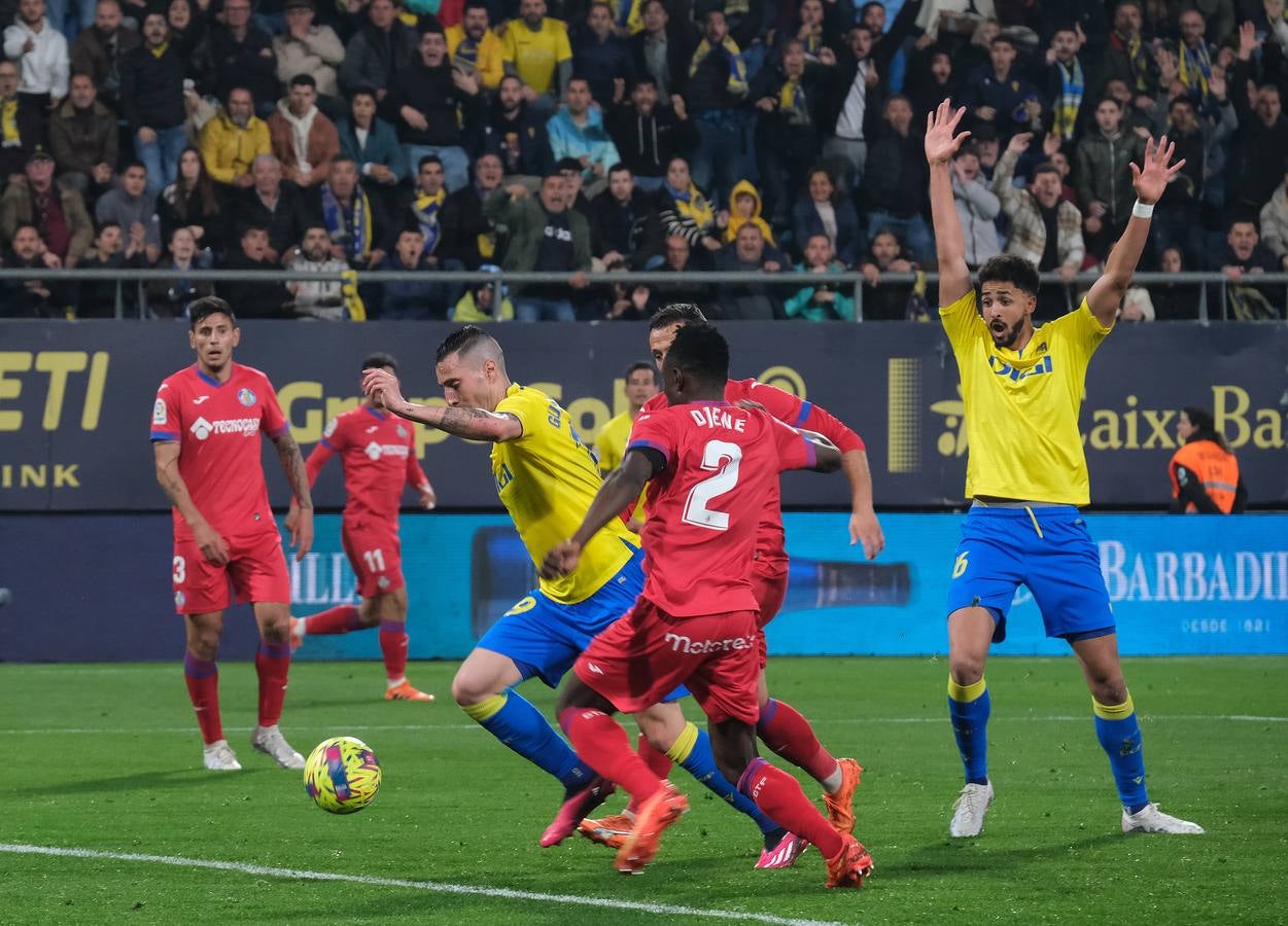 Fotos: Partido Cádiz - Getafe en el antiguo estadio Carranza