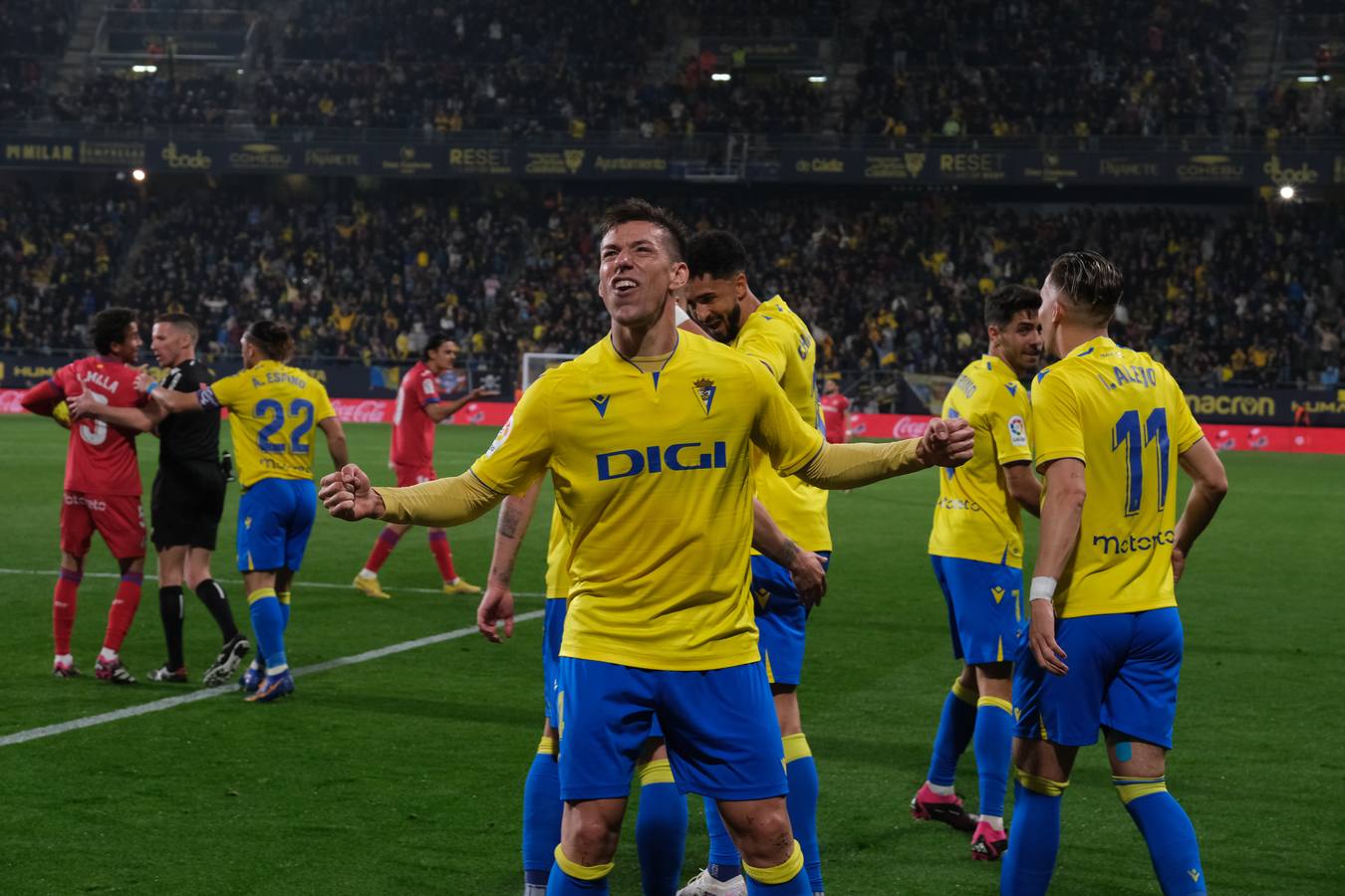 Fotos: Partido Cádiz - Getafe en el antiguo estadio Carranza