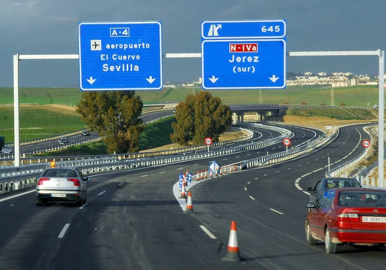 Críticas a que el tercer carril en la autopista sólo sea en Sevilla y no en Cádiz
