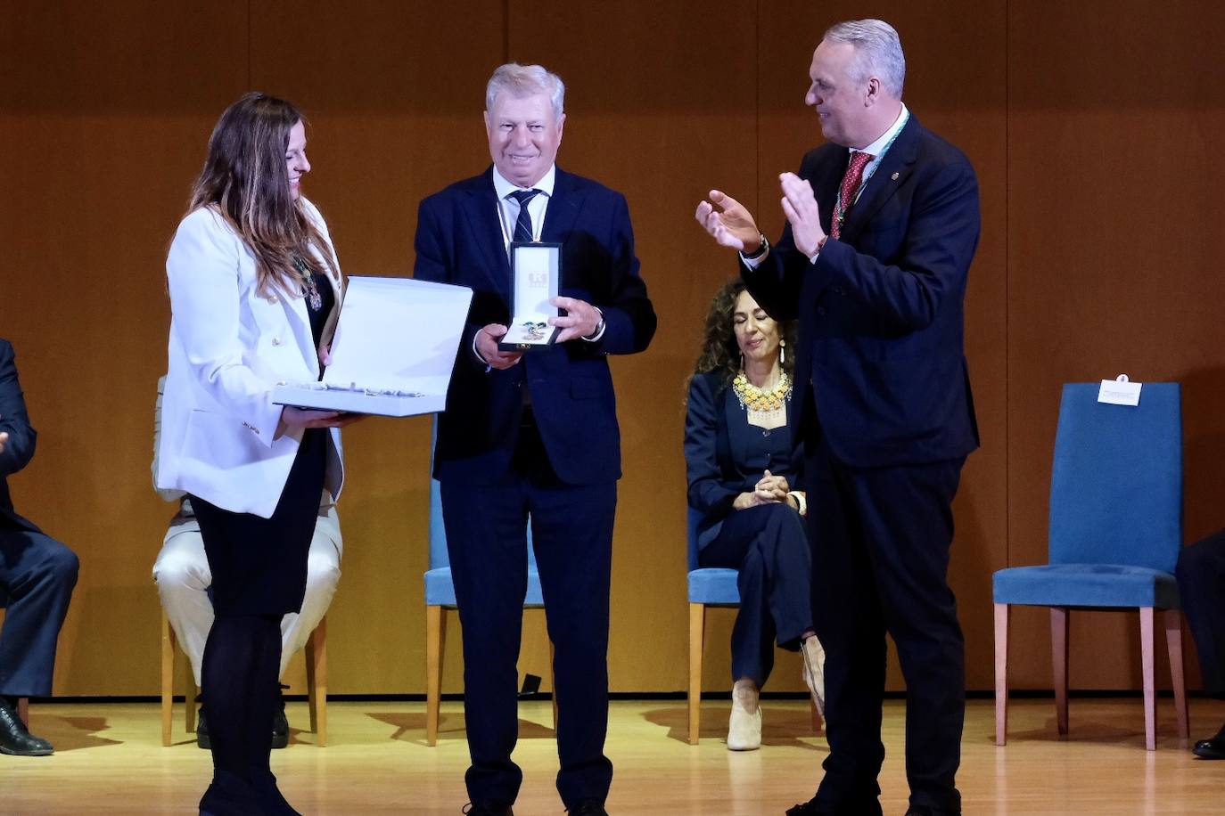 En imágenes: Alejandro Sanz y Lola Flores, Hijos Predilectos de Cádiz