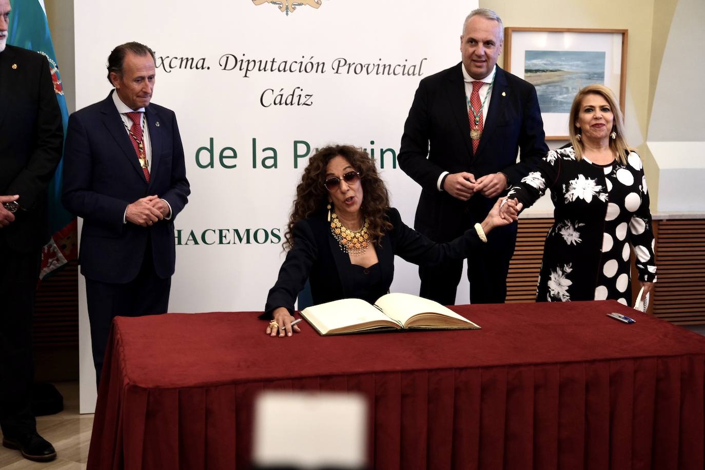 En imágenes: Alejandro Sanz y Lola Flores, Hijos Predilectos de Cádiz