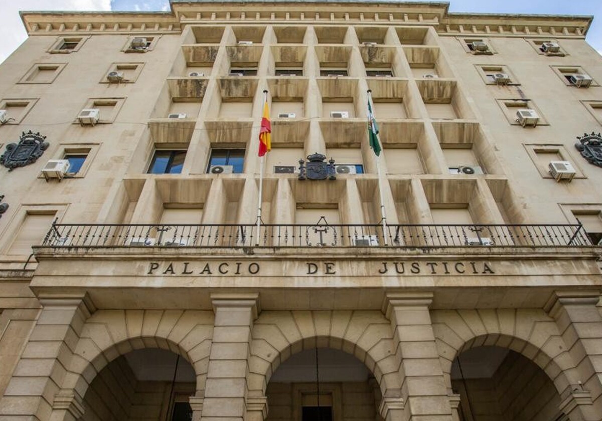 Condenado a dos años de prisión por agredir a la actual pareja de su &#039;ex&#039; en Cádiz