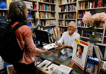 Las librerías gaditanas se vuelcan de lleno en la promoción de la lengua española y sus autores