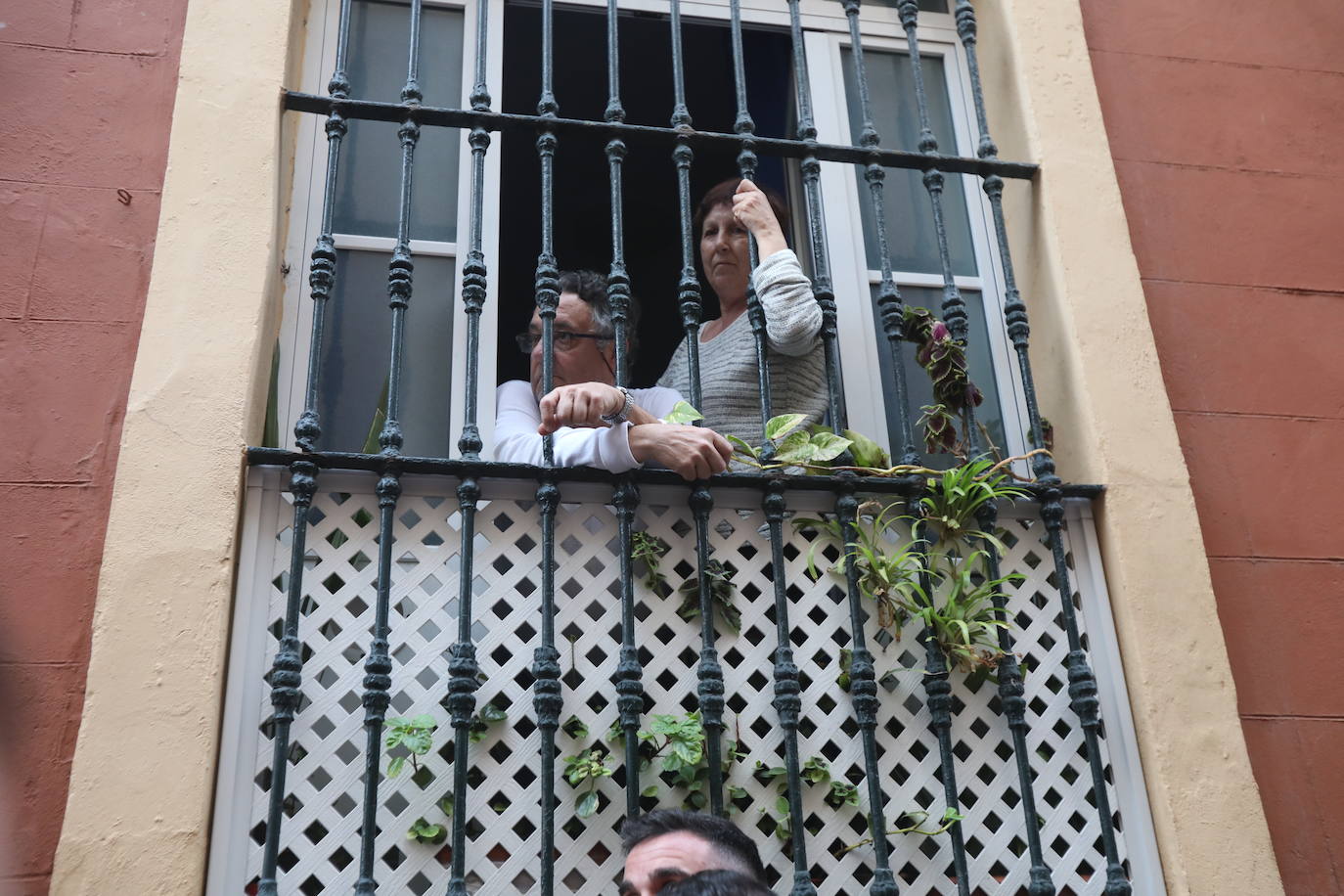 Fotos: Dolores de Servitas protagoniza la primera jornada de la Semana Santa en Cádiz