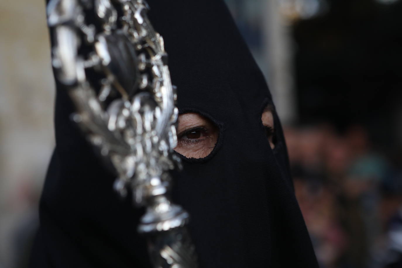 Fotos: Dolores de Servitas protagoniza la primera jornada de la Semana Santa en Cádiz