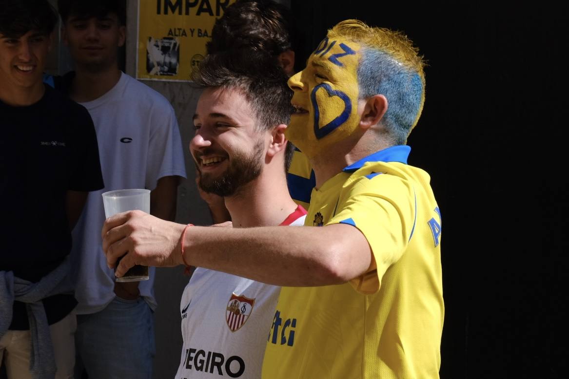 Fotos: Búscate en previa del partido Cádiz - Sevilla