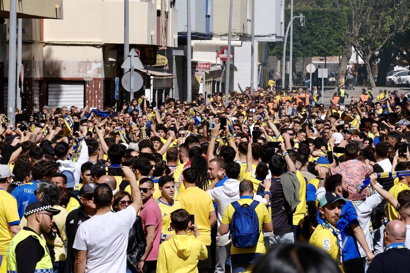Fotos: Búscate en previa del partido Cádiz - Sevilla