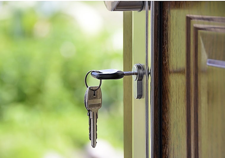 La OCU explica cómo evitar la 'inquiokupación': no pagan alquiler pero tampoco se les puede echar