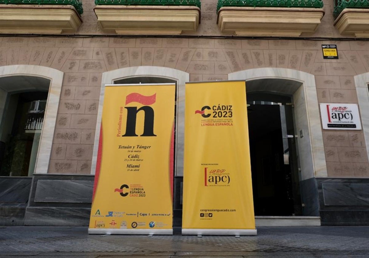 Cádiz acogió varias sesiones de estas jornadas tituladas 'Periodismo con Ñ' de la APC.