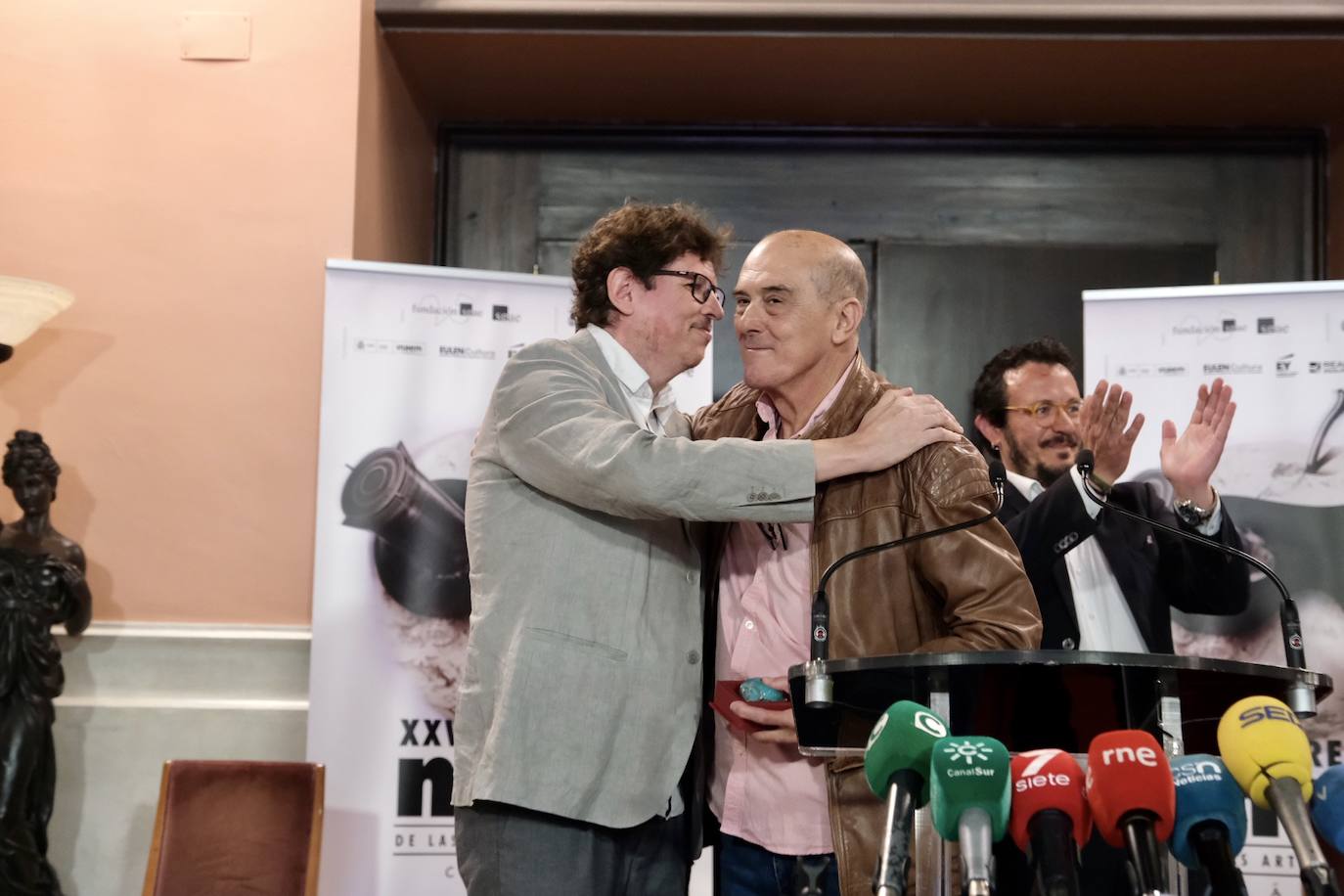 Fotos: Los premios Max de teatro se presentan en Cádiz