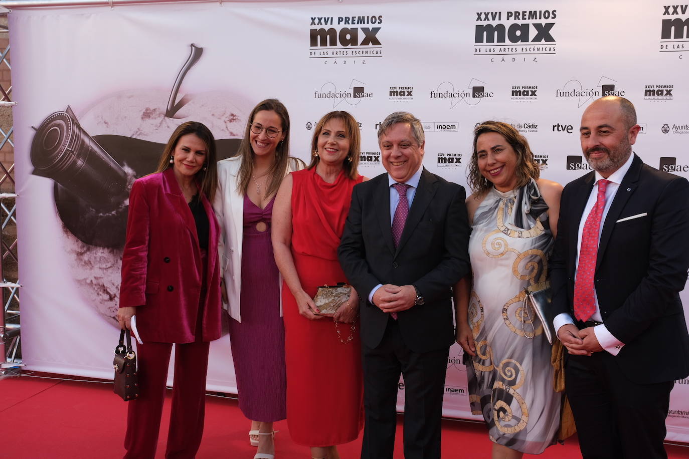 Fotos: La alfombra roja del Gran Teatro Falla