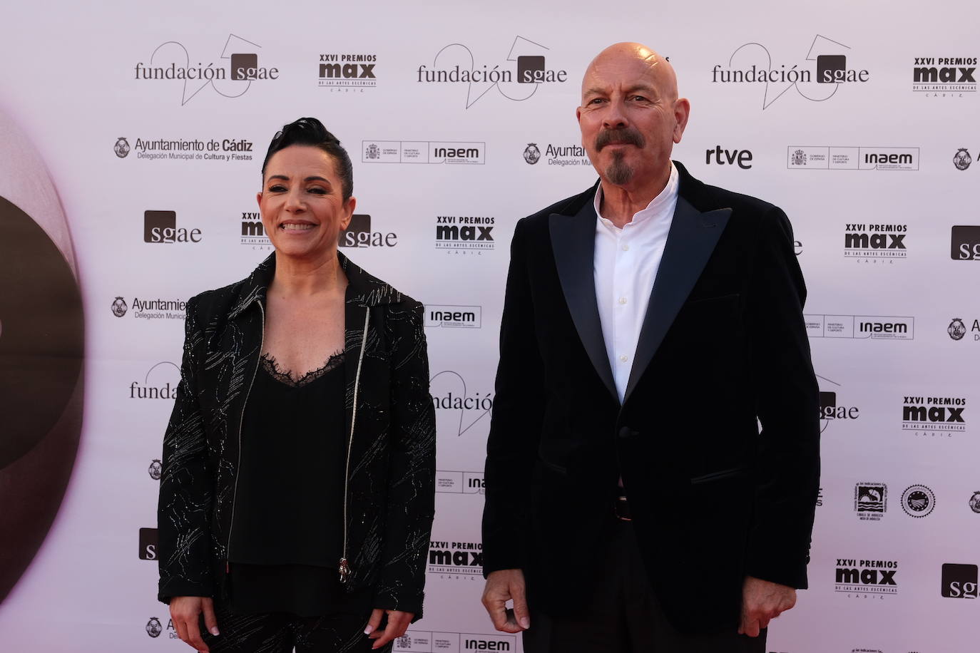Fotos: La alfombra roja del Gran Teatro Falla