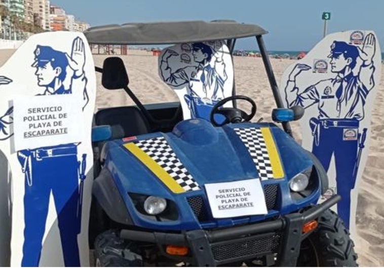 Denuncian el uso «torticero» y «electoral» de la Policía Local por parte de Kichi en las playas de Cádiz