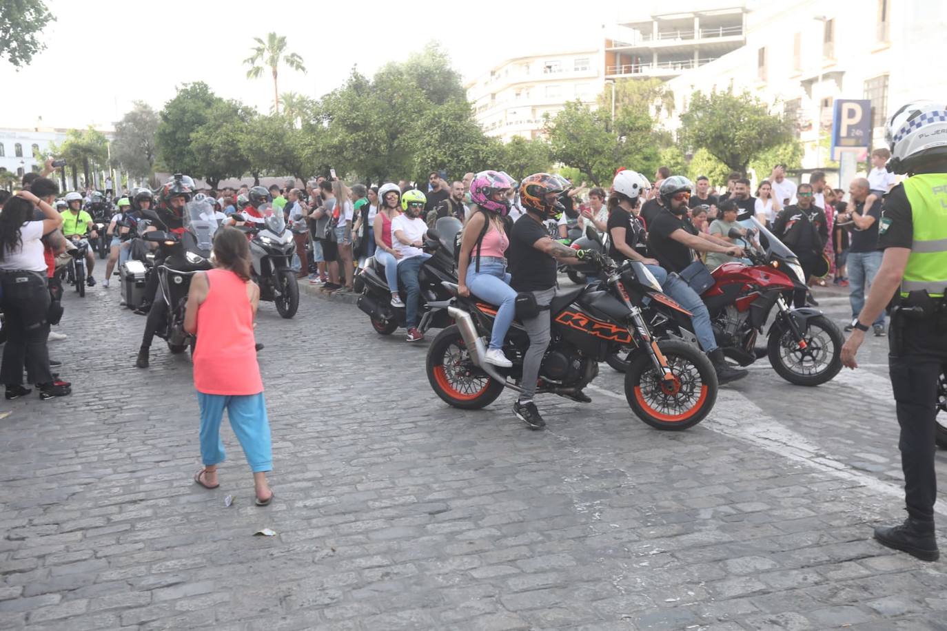 Fotos: Así ha sido la caravana motera en Jerez