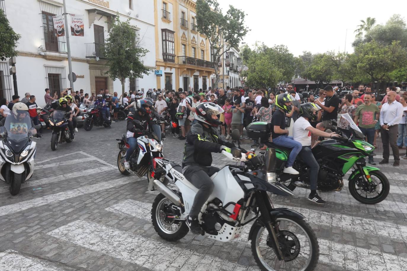 Fotos: Así ha sido la caravana motera en Jerez