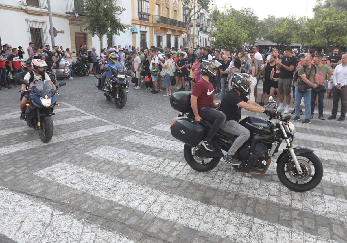 Caravana motera en Jerez.