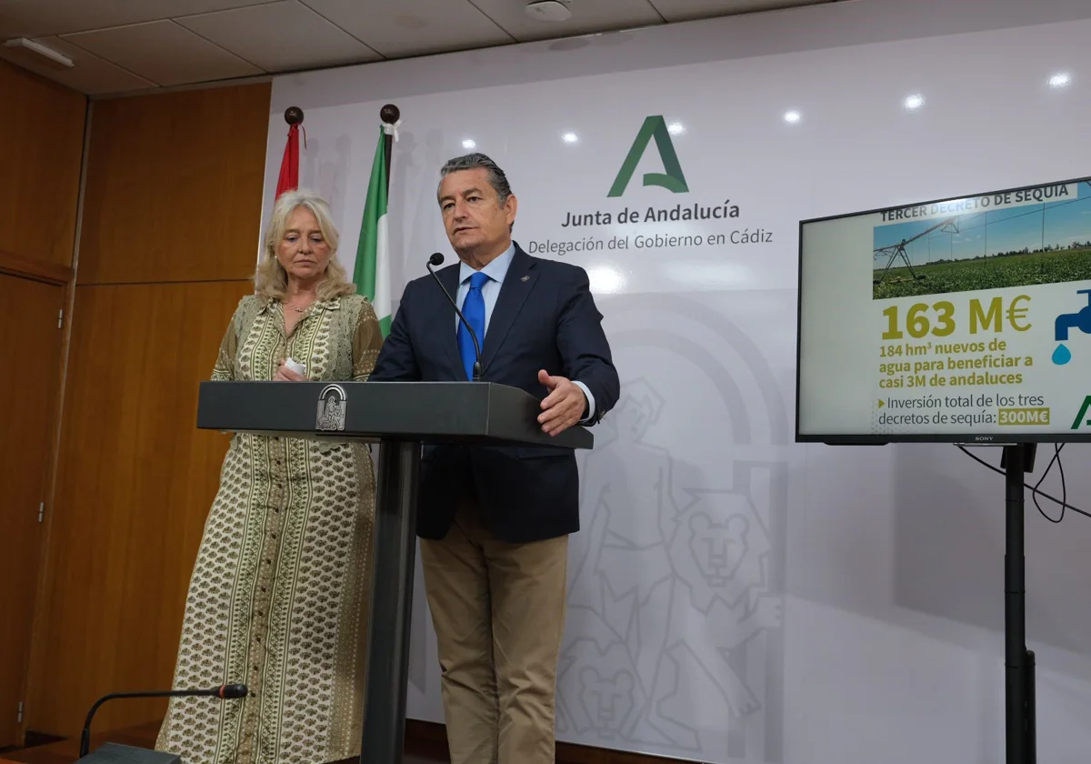 El consejero de Presidencia, Antonio Sanz, ha presentado el tercer decreto de la sequía.