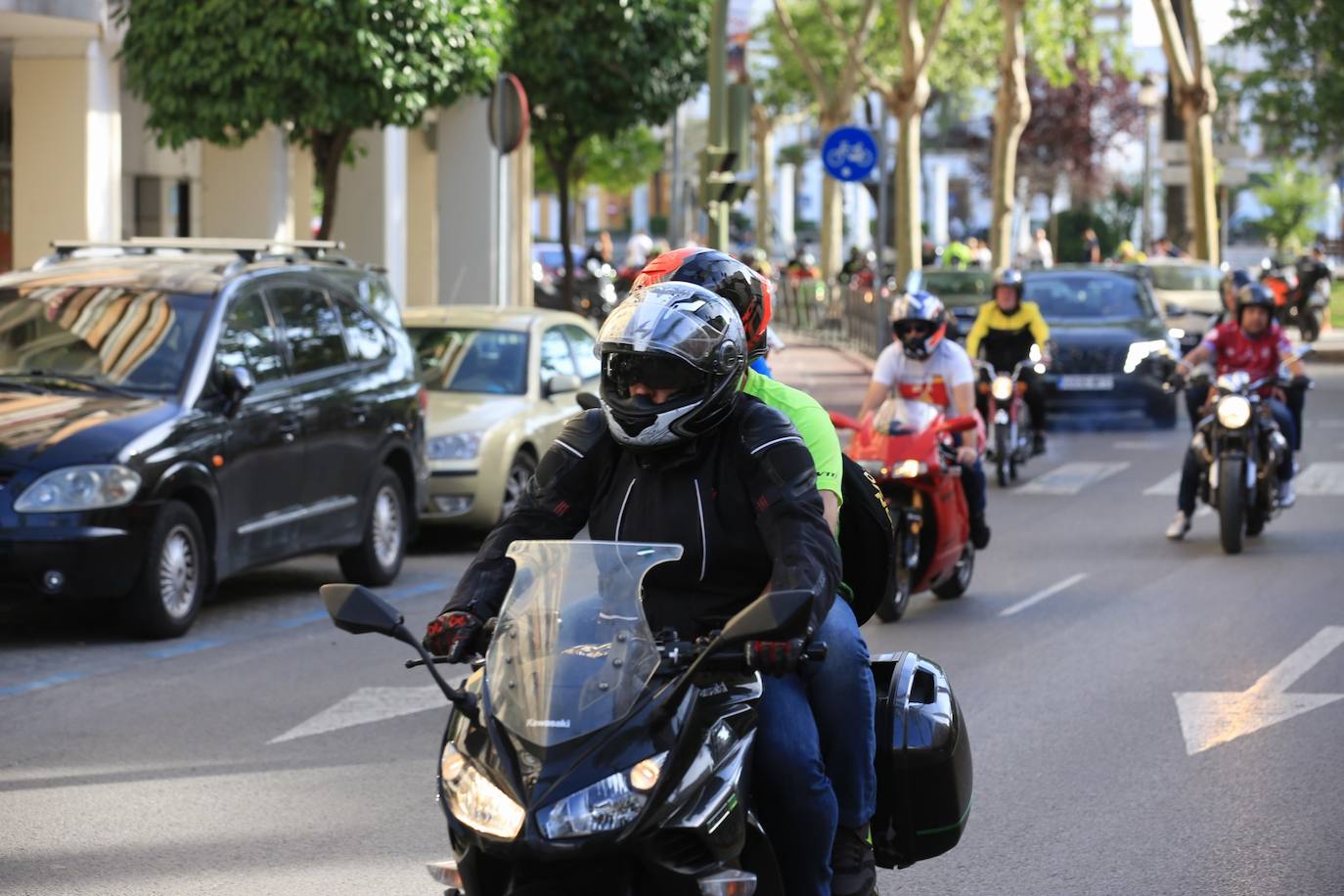 Fotos: Gran ambiente de aficionados en Jerez