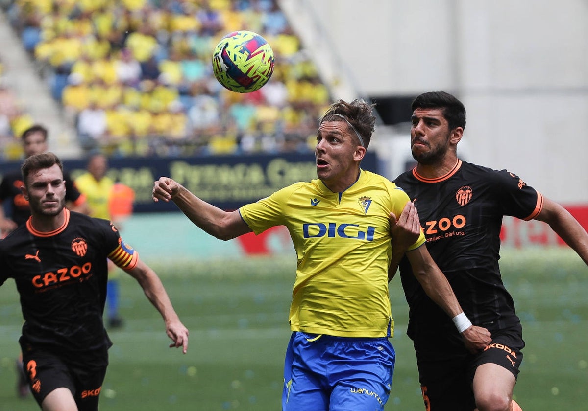 Imágenes del partido del Cádiz contra el Valencia.