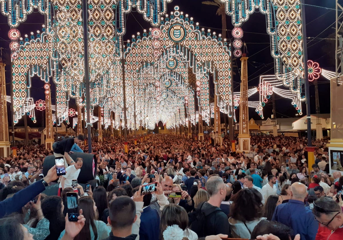 La Feria de Jerez ya luce con todo su esplendor