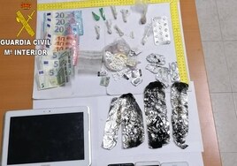 La Guardia Civil desactiva un punto de venta de droga en Ubrique y encuentra varios objetos robados en las últimas fechas
