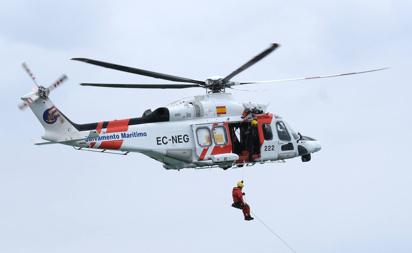 Fotos: Así ha sido la exhibición de medios de seguridad marítima de la Guardia Civil