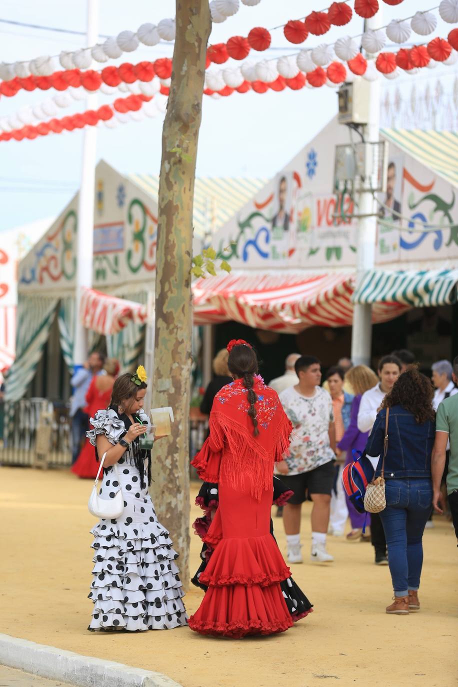 Fotos: El Puerto vive su primer día de Feria